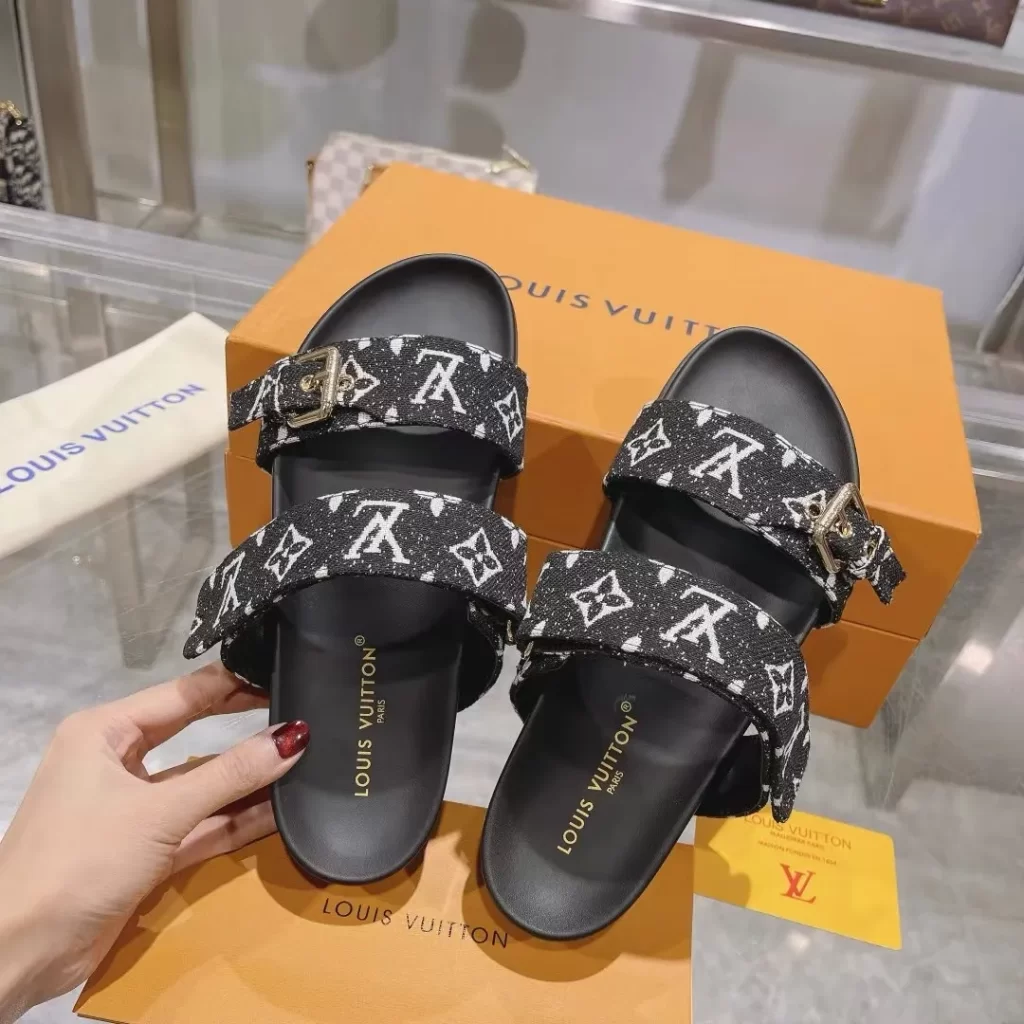 Replica-Black-Louis-Vuitton-Sandals-3